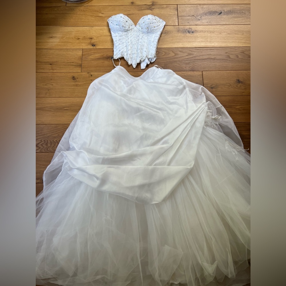 Bridal Sweetheart Ball Wedding Dress